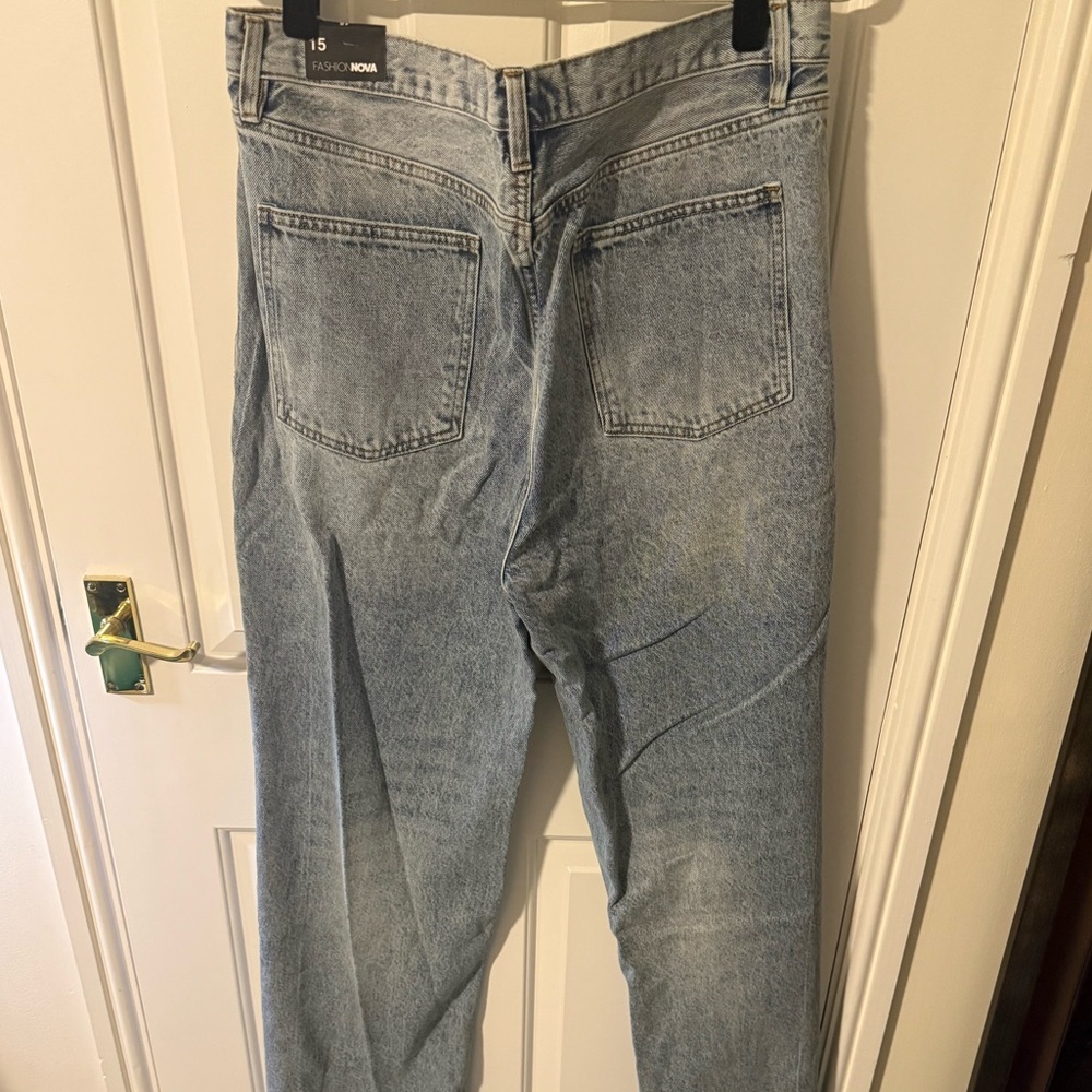 NWT Fashion Nova Crossover Straight Leg Jeans - Light Blue Wash sz 15 - Picture 6 of 8